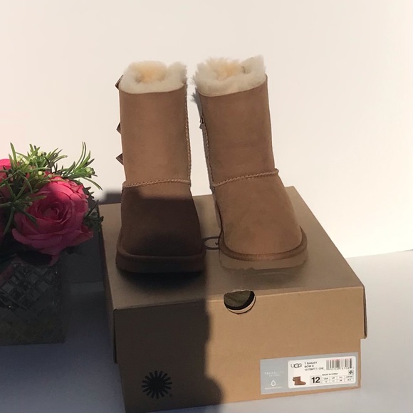 UGG Bailey Bow II - Picture 4 of 8